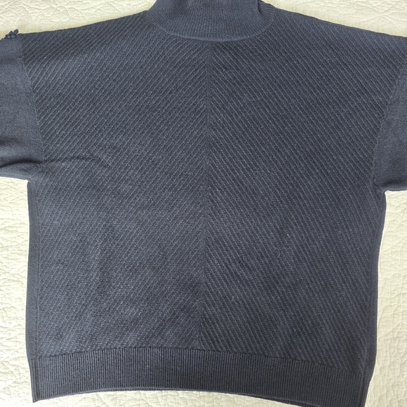 Barrie of Scotland Cashmere Textured Sleeves Detail Turtleneck Sweater - Navy - Picture 7 of 16